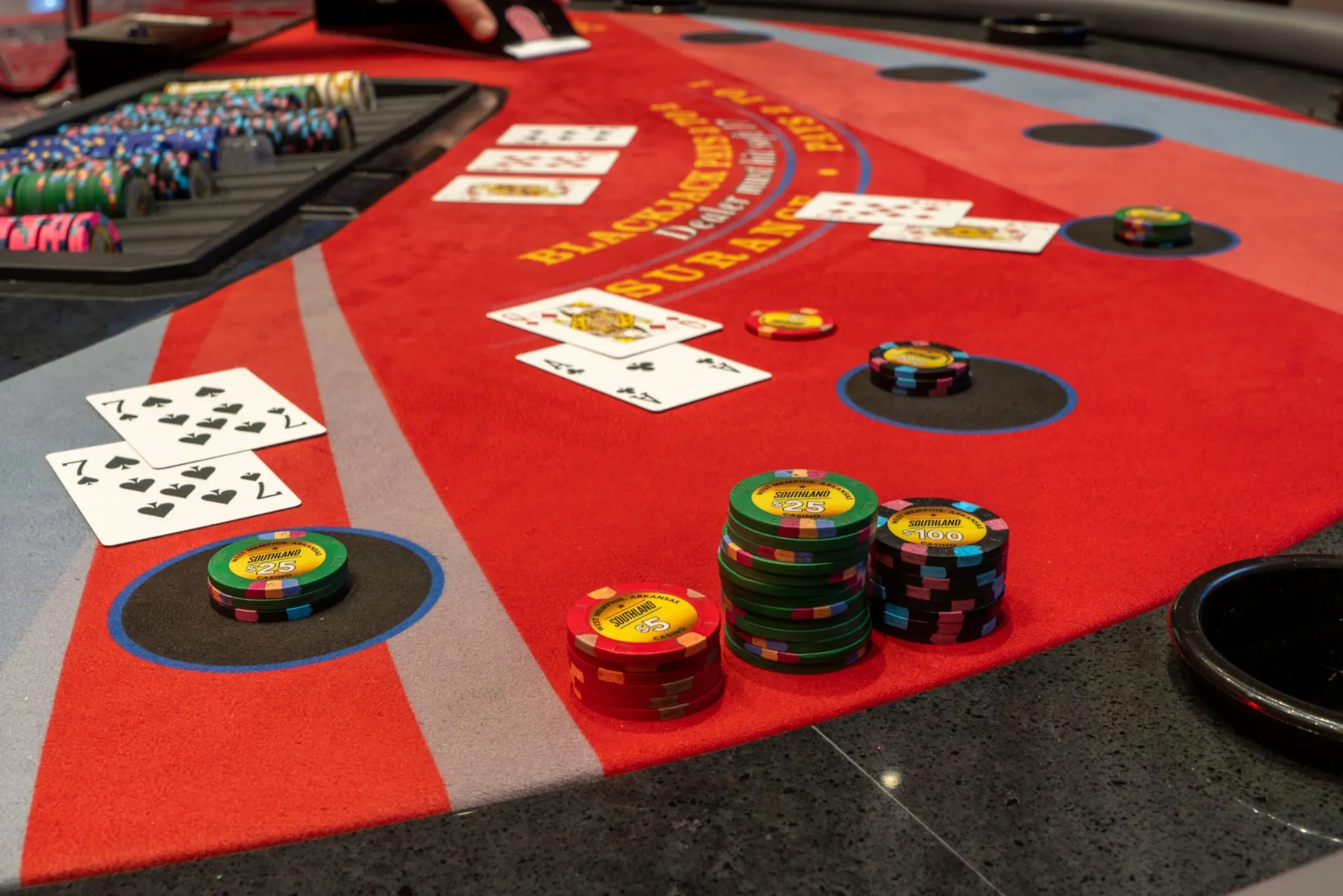 Slot reels motif